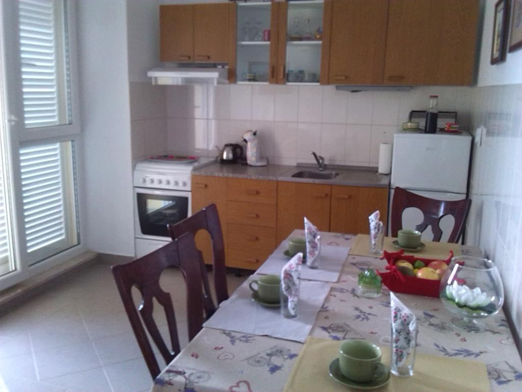 Apartment Z&E Trogir Buitenkant foto