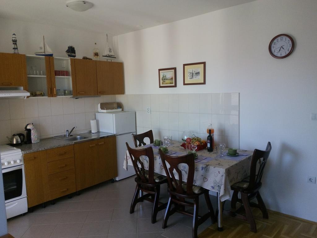 Apartment Z&E Trogir Buitenkant foto