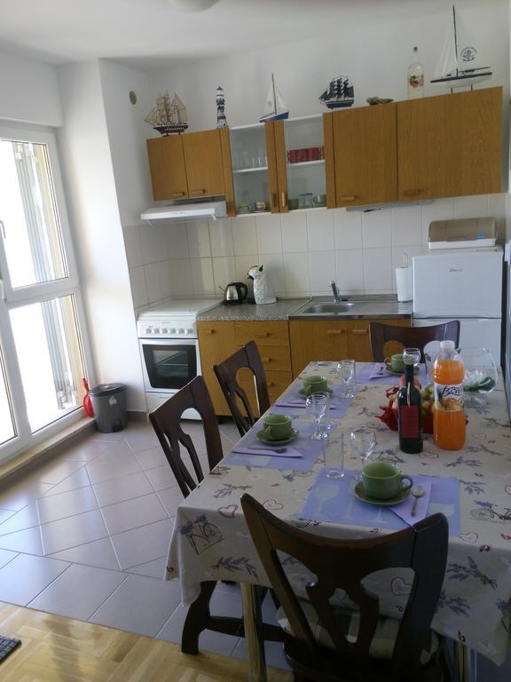 Apartment Z&E Trogir Buitenkant foto