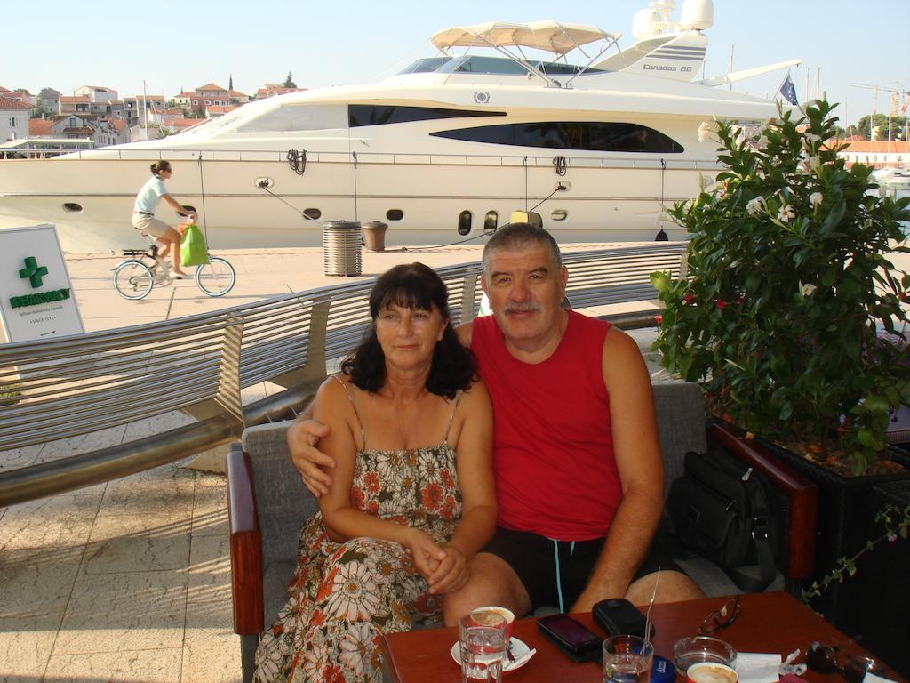 Apartment Z&E Trogir Buitenkant foto