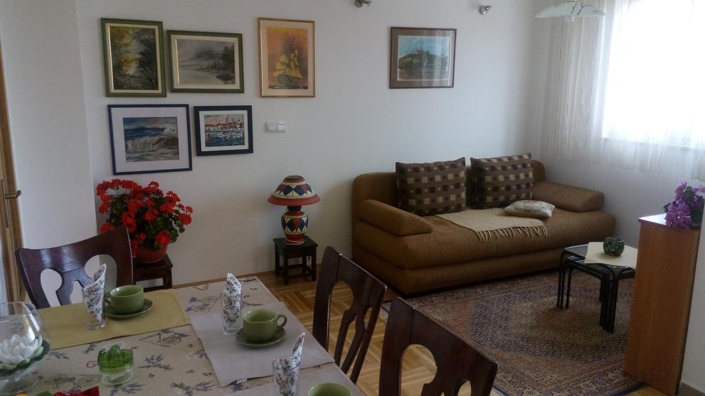 Apartment Z&E Trogir Buitenkant foto