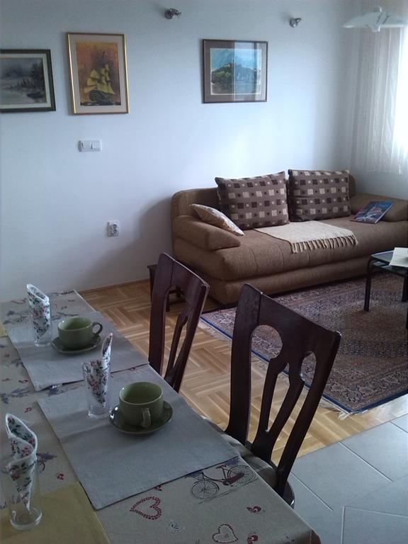 Apartment Z&E Trogir Buitenkant foto