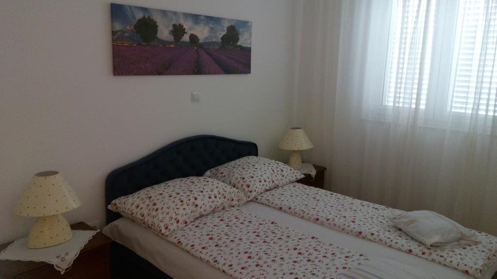 Apartment Z&E Trogir Buitenkant foto